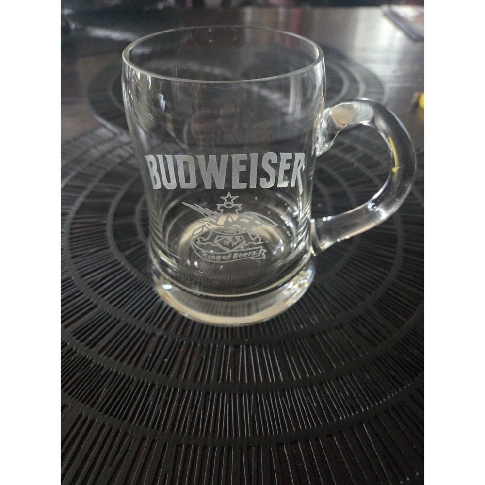 Budweiser King of Beers Etched Glass Beer Mug Curved Sides 14 Ounces Very Nice!